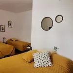 Guesthouse Tree Rooms Industrial