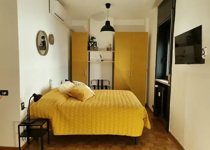 Guesthouse Tree Rooms Industrial